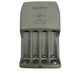 Sony CycleEnergy BCG-34HLD Ni-MH AA/AAA Battery Charger